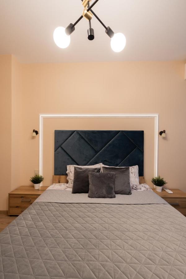 Ferienwohnung The Red Point Warna Exterior foto