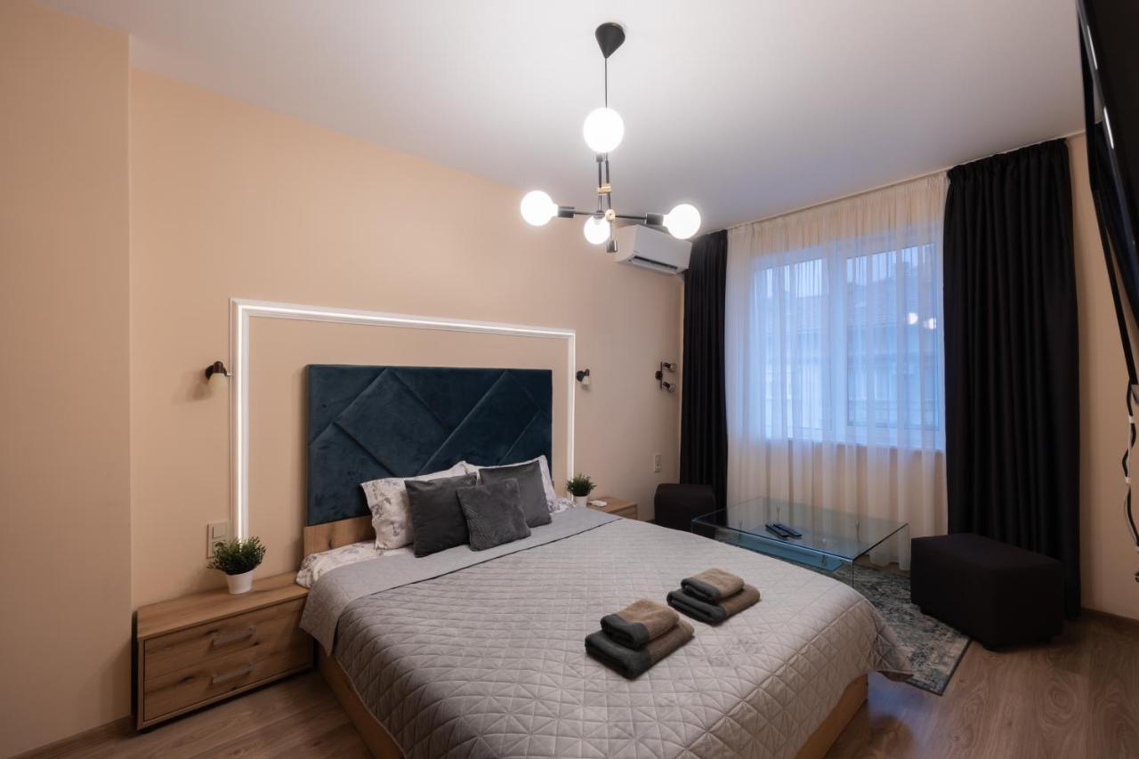 Ferienwohnung The Red Point Warna Exterior foto
