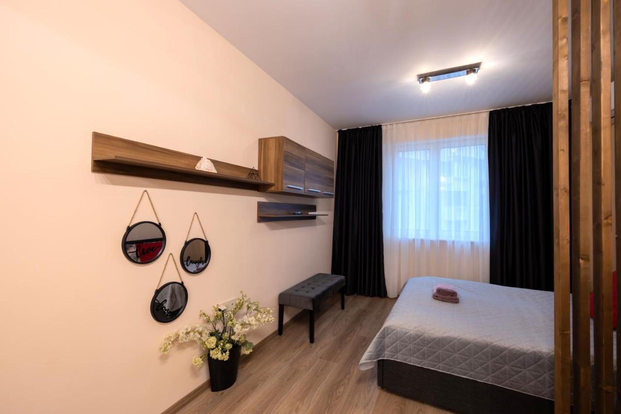 Ferienwohnung The Red Point Warna Exterior foto